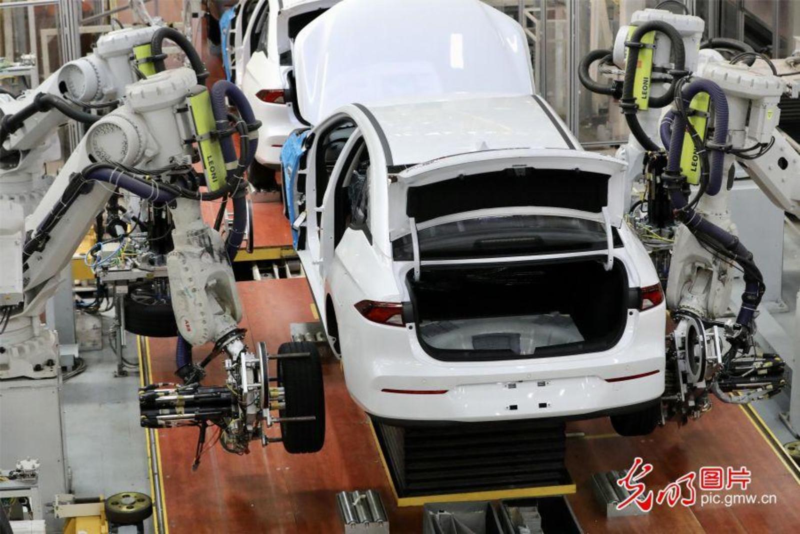 【高质量发展看广东】“高速+高质量”创新 打造世界级汽车硅谷